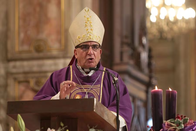 Arzobispo de Santiago Fernando Chomalí critica spot de Minsal por donación de órganos: "Es casi frívolo"